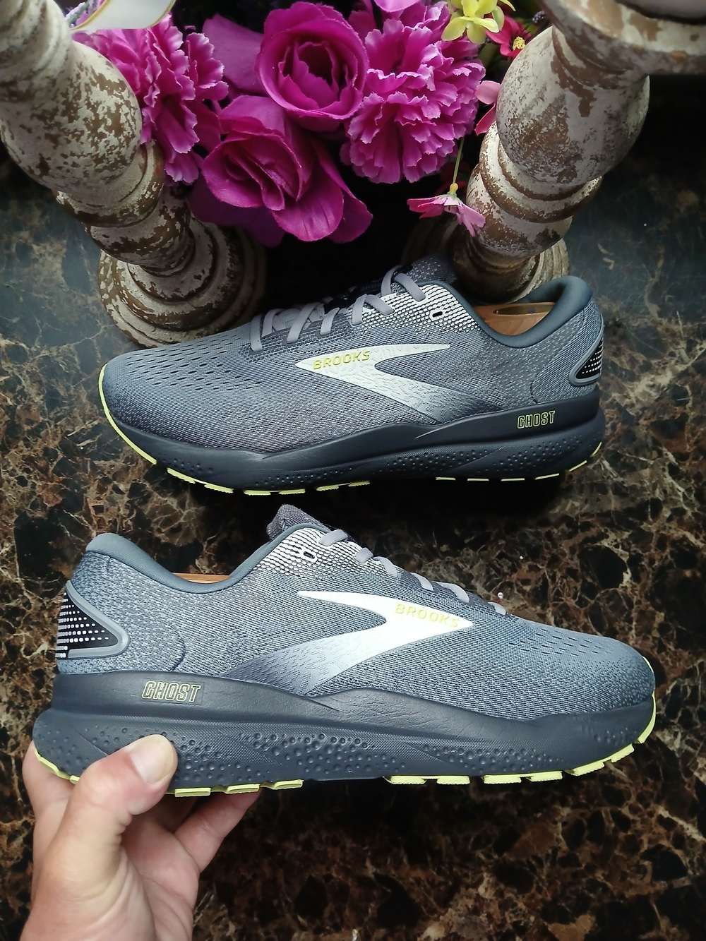 Brooks Ghost 16 Athletic/Lifestyle Medical Field Shoes Size 11.5 4E for Men